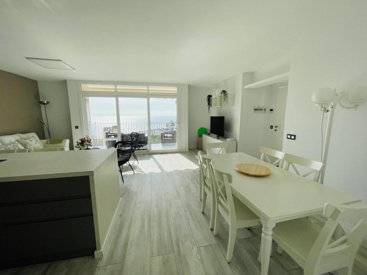 La Marina2 Seaview With Amazing Terrace Apartment Sitges Exterior foto